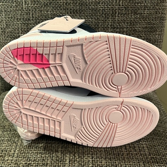 JORDAN 1 RETRO HIGH OG - Picture 9 of 11